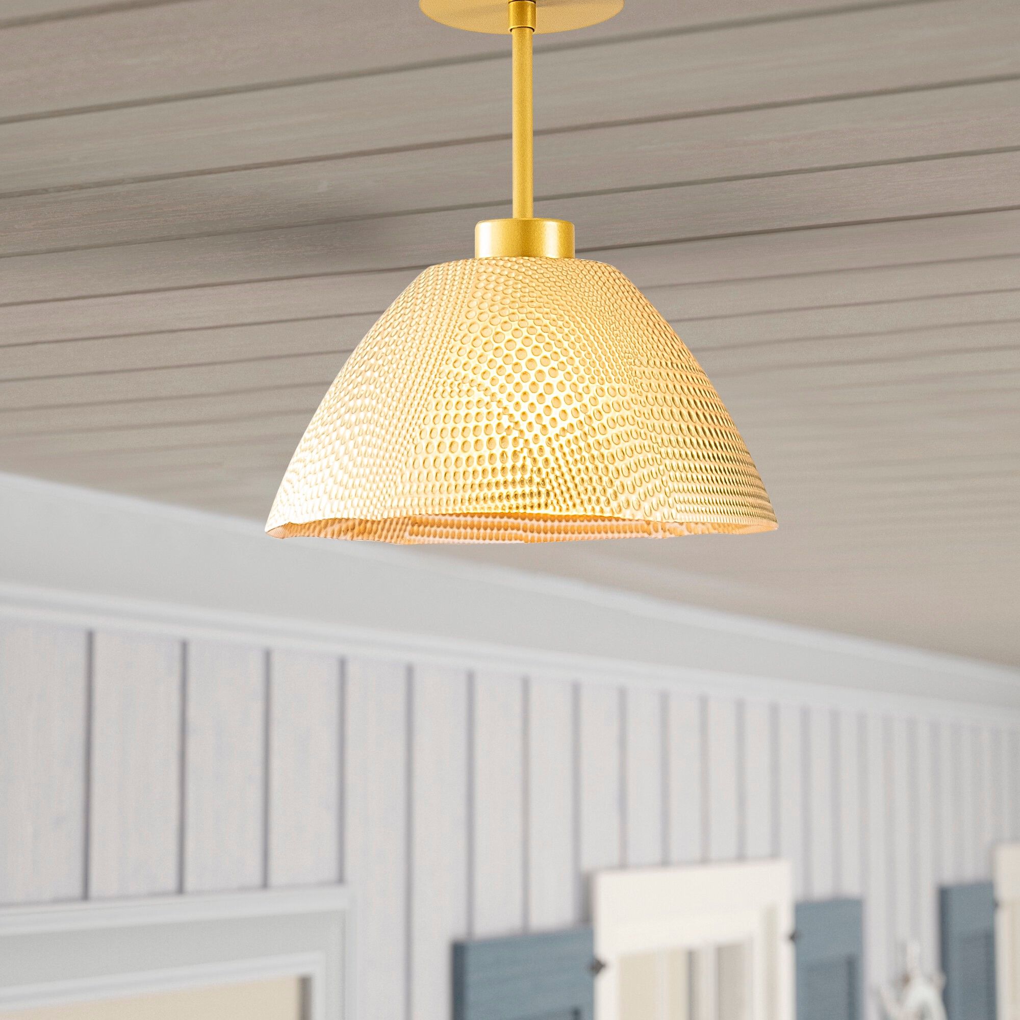 Lustre contemporain en or | Éclairage épuré et sophistiqué