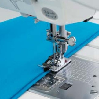 Pied « G » pour ourlet invisible Janome