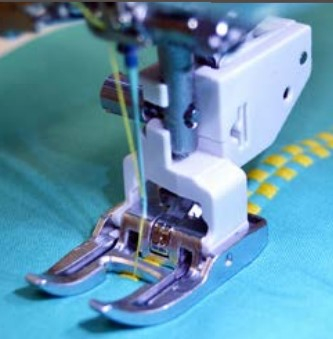 Pied AcuFeed ouvert pour points satins