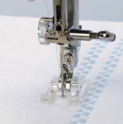 Pied ouvert pour points satin (transparent) Janome