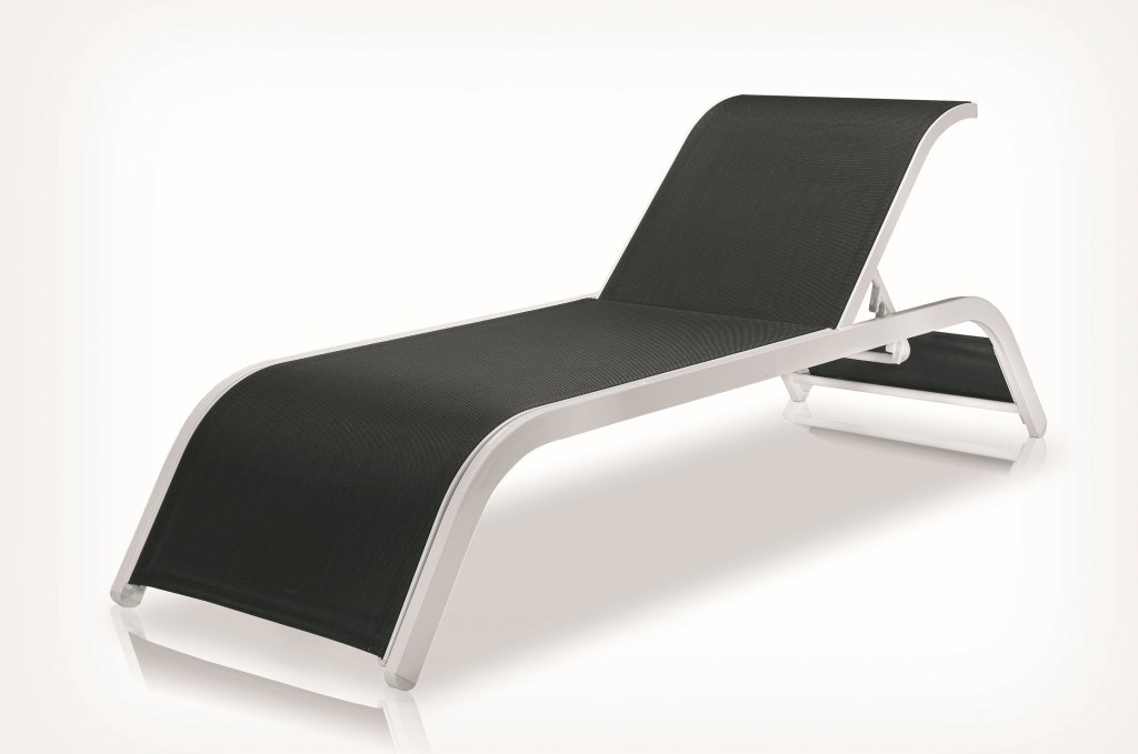 Bain de soleil noir - BRIDGE