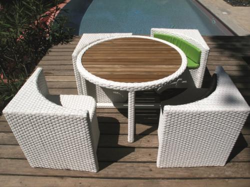 Salon de jardin 4 personnes en résine tressée - QUATTRO