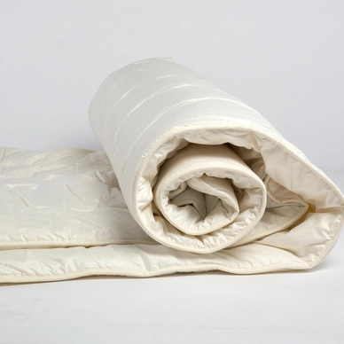 Couette Légère Tempérée Yumeko Laine