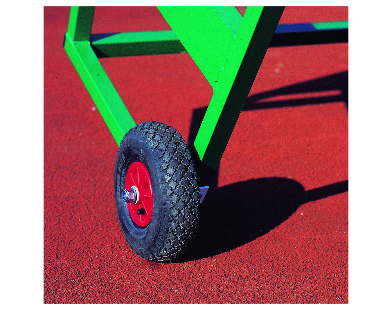 Jeu de 2 roues pour abri de touche