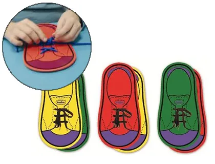 Chaussure à lacet plastique épais coloris assortis lot 6 unités