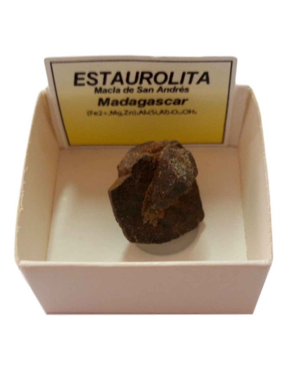 Staurolite: La pierre naturelle aux vertus protectrices et équilibrantes