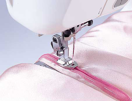 Pied pour fermeture invisible (remplace F004N) Brother