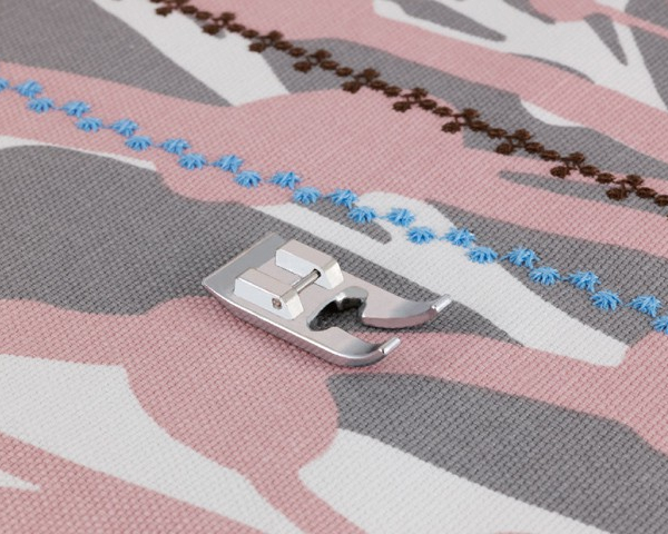 Pied point candlewicking (point perlé)